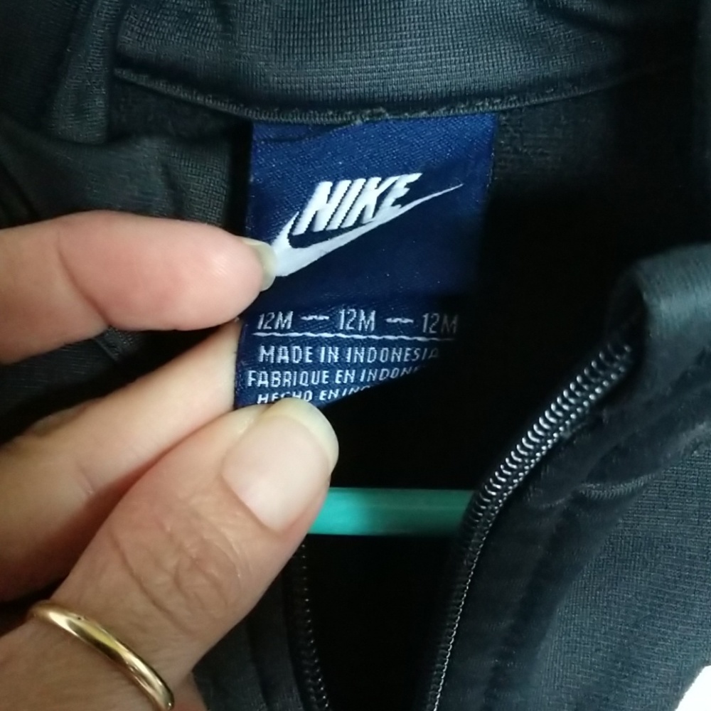 Nike jacket - Picture 3 of 3